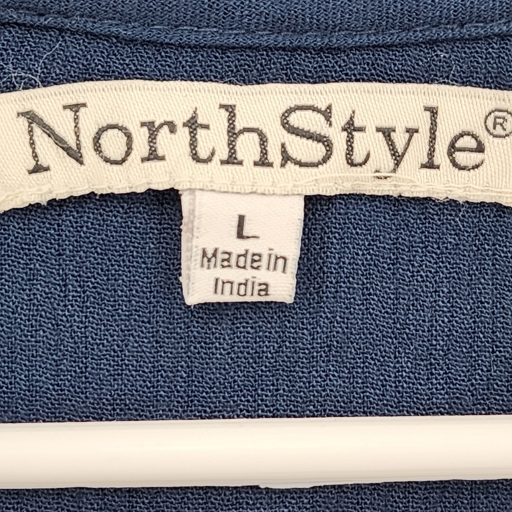 NorthStyle Women's Ruffle Long Sleeves Button Front Top - L - Picture 5 of 5